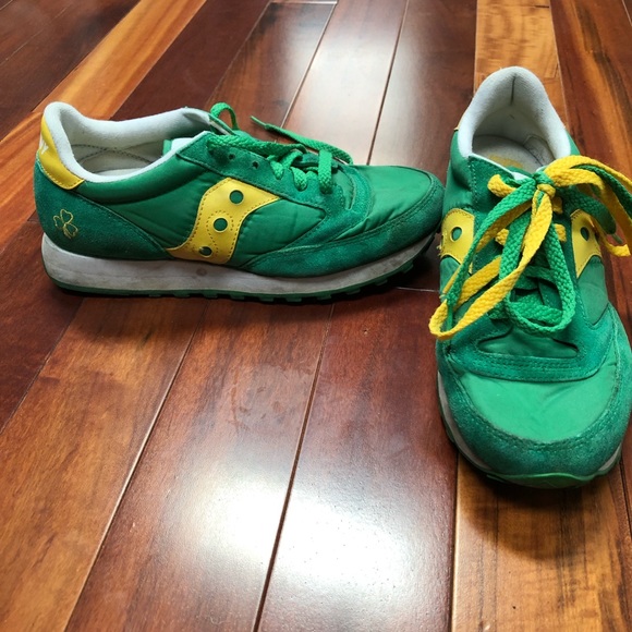 saucony shamrock shoes